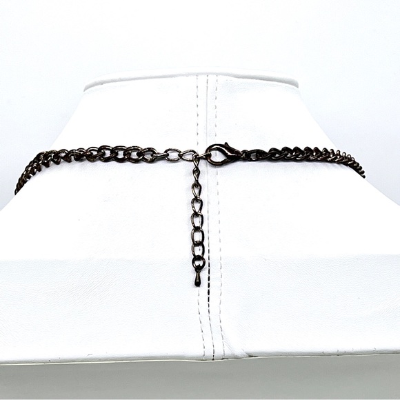 Unique Vintage Gray Jeweled SilverTone Tribal Statement Necklace - Picture 5 of 6